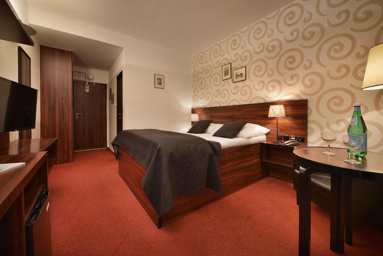 Parkhotel Morris Nový Bor Zewnętrze zdjęcie