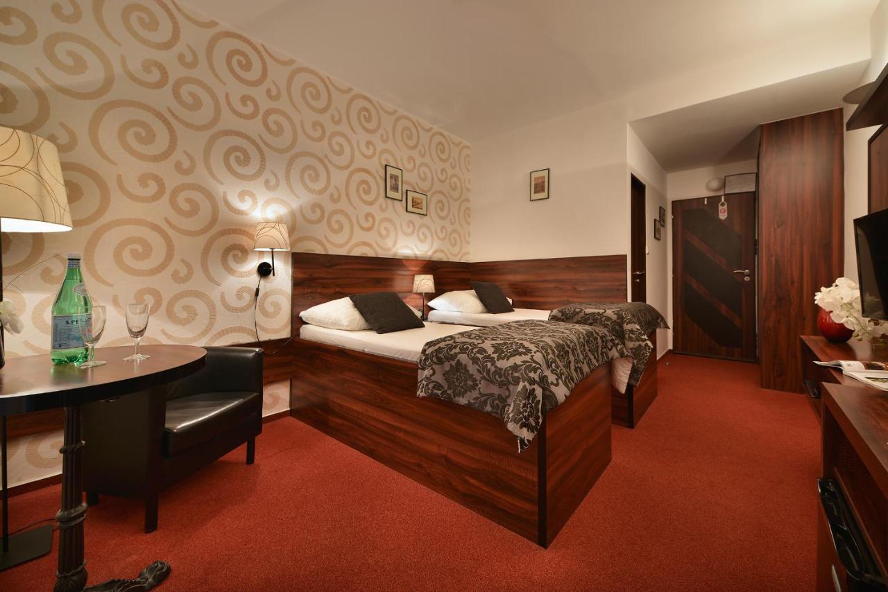 Parkhotel Morris Nový Bor Zewnętrze zdjęcie