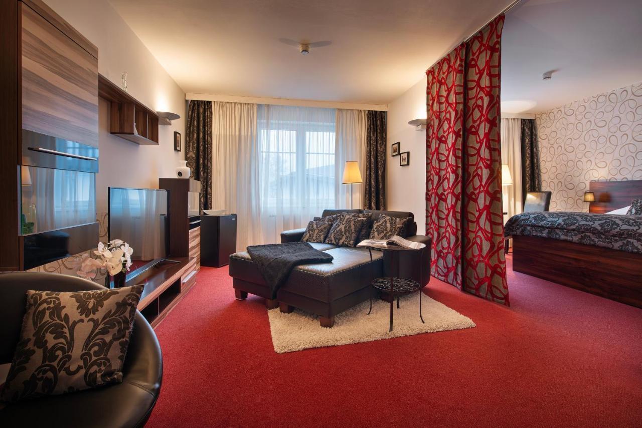 Parkhotel Morris Nový Bor Zewnętrze zdjęcie