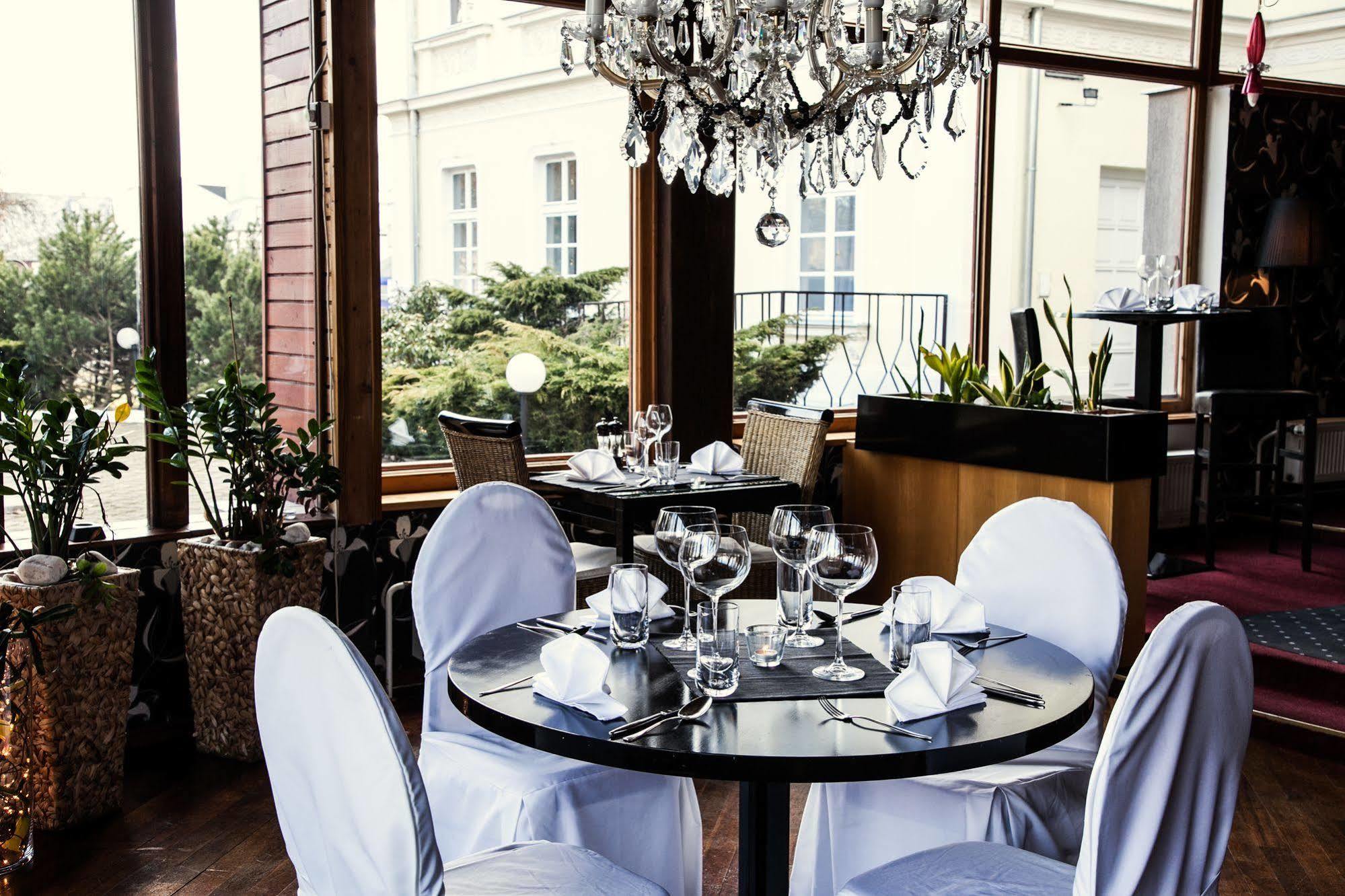 Parkhotel Morris Nový Bor Zewnętrze zdjęcie